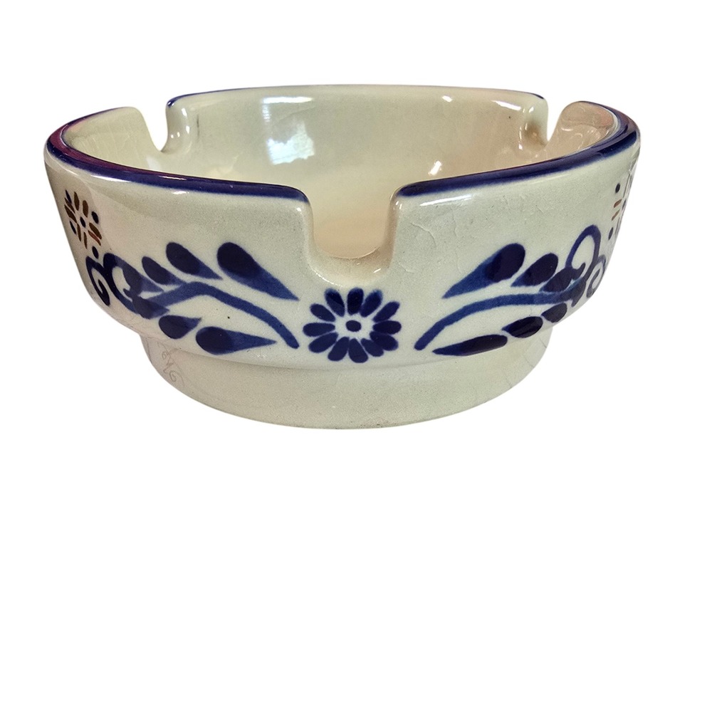Vintage Talavera Hand Painted Ceramic Ashtray Blue Floral Mexican Folk Art 4.25"